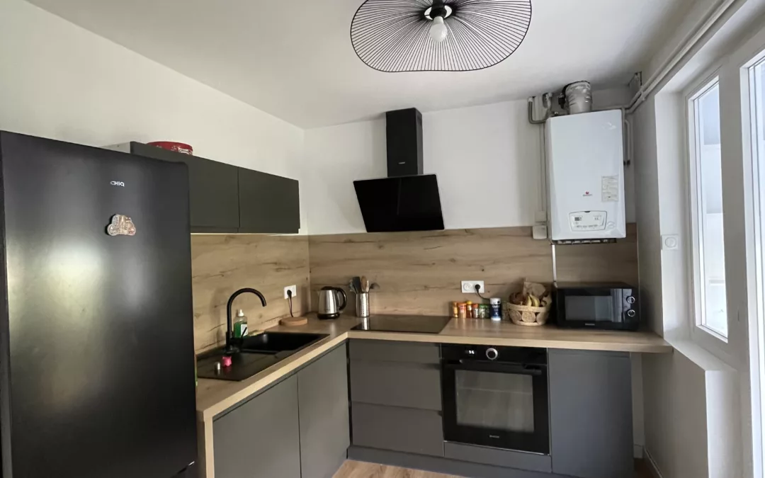 GRENOBLE LA TRONCHE – T3 MEUBLE ET EQUIPE – déjà loué