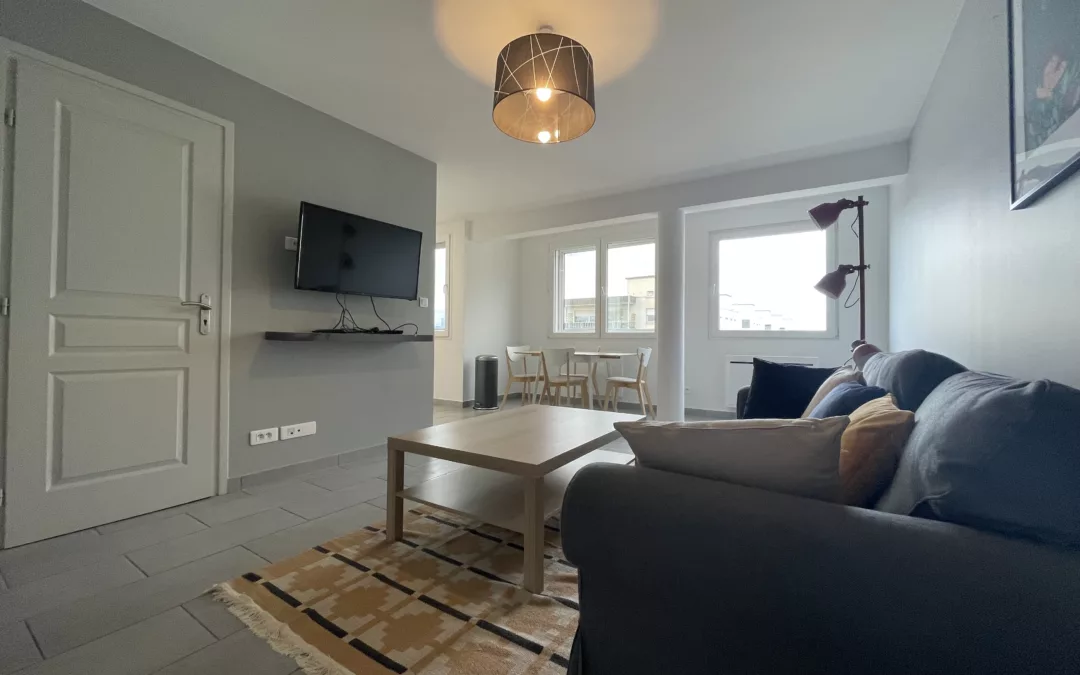 Lyon 8 – T4 refait à neuf pour une colocation de 3 personnes (7) déjà loué