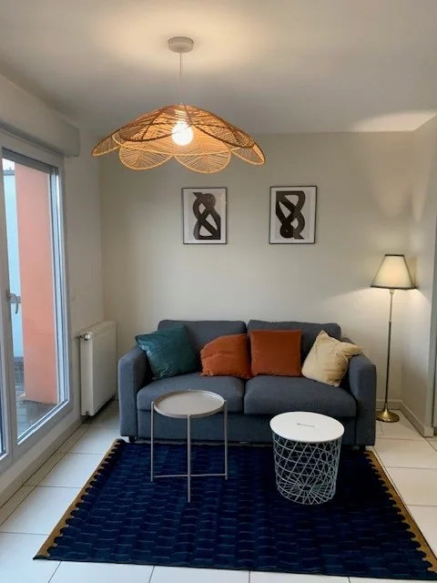 Lyon 8 – magnifique studio avec une belle terrasse